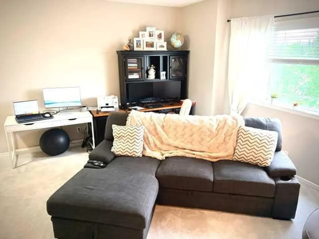 907 Cimarron Park Close S Okotoks AB T1S2E8