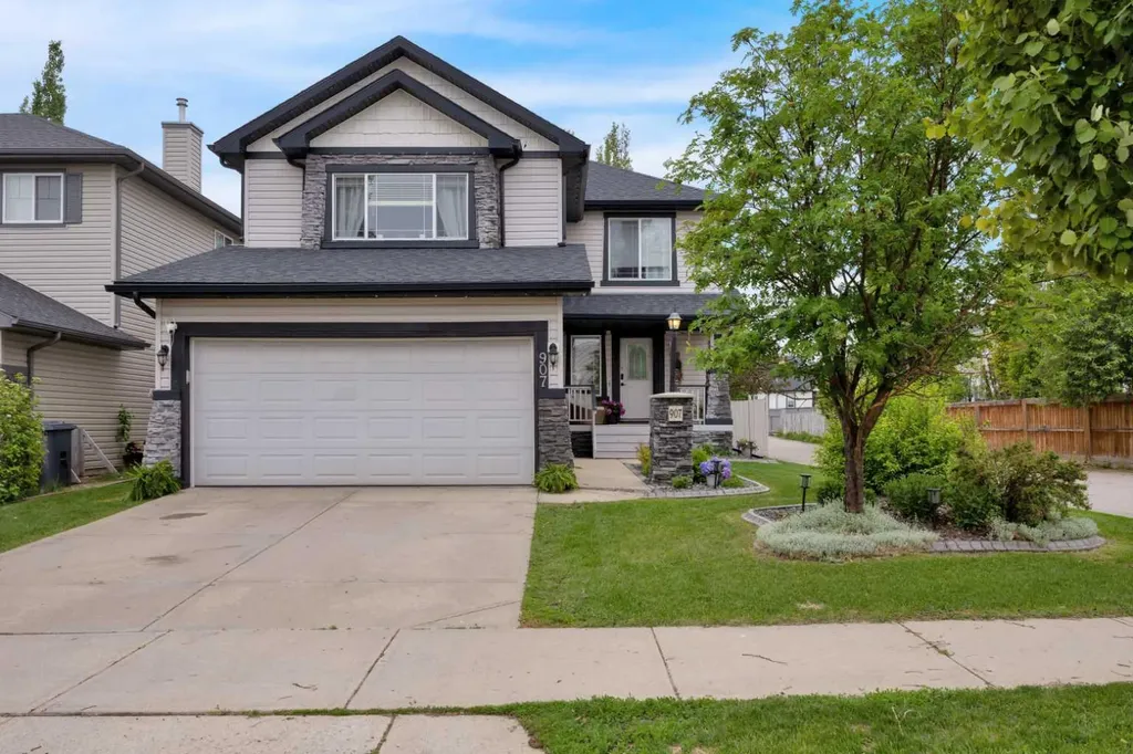 907 Cimarron Park Close S Okotoks AB T1S2E8