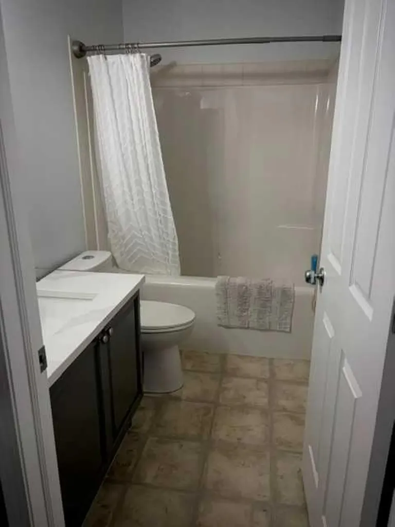 907 Cimarron Park Close S Okotoks AB T1S2E8