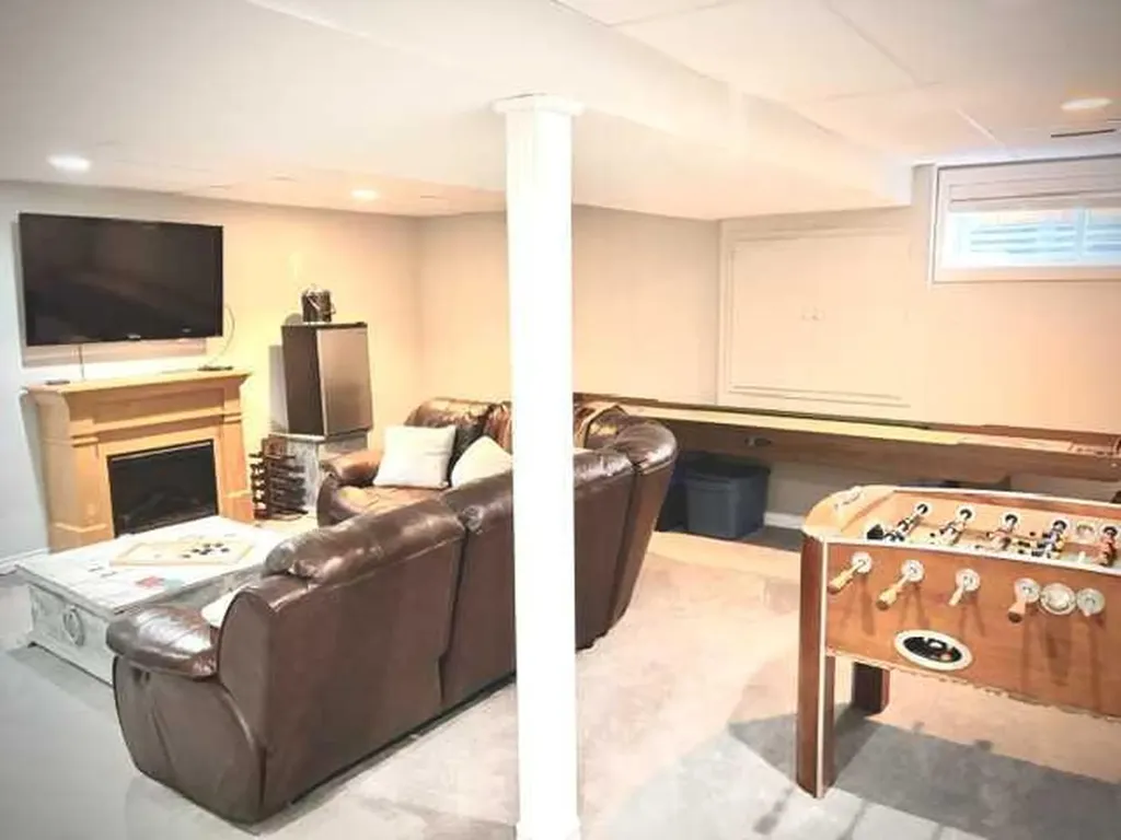 907 Cimarron Park Close S Okotoks AB T1S2E8