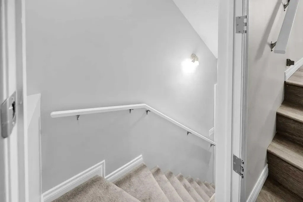 907 Cimarron Park Close S Okotoks AB T1S2E8