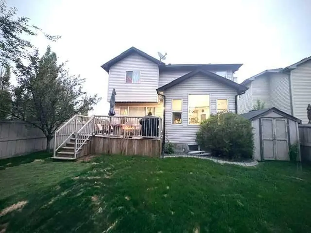 907 Cimarron Park Close S Okotoks AB T1S2E8