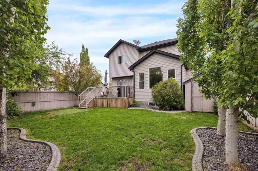 907 Cimarron Park Close S Okotoks AB T1S2E8