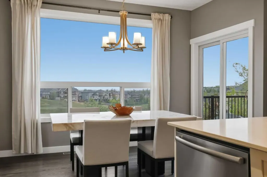 64 Panton Heights NW Calgary AB T3K 0W3
