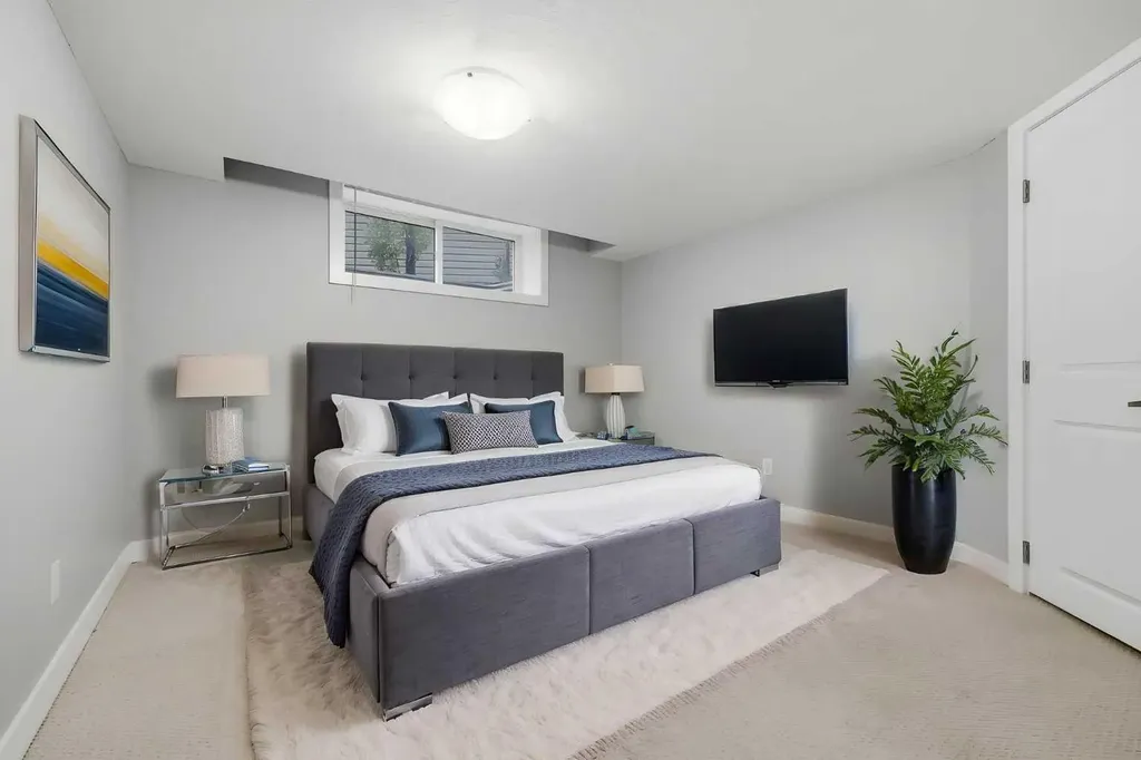 64 Panton Heights NW Calgary AB T3K 0W3