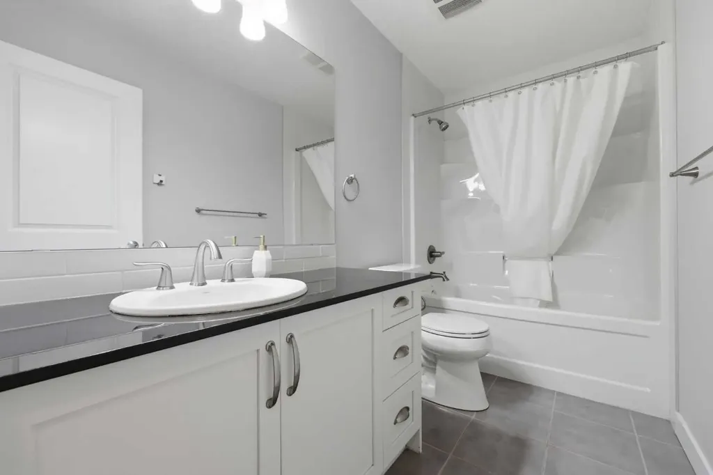 64 Panton Heights NW Calgary AB T3K 0W3