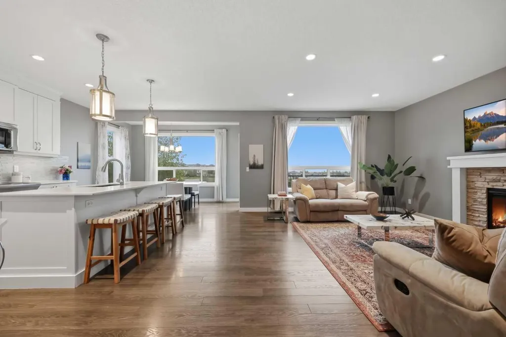 64 Panton Heights NW Calgary AB T3K 0W3