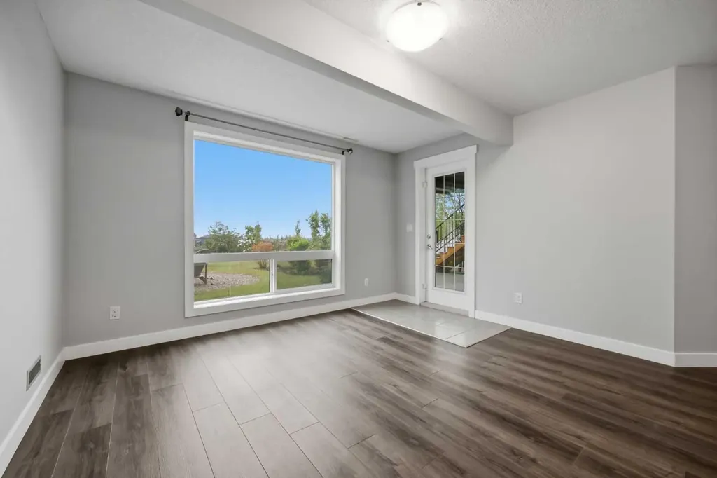 64 Panton Heights NW Calgary AB T3K 0W3