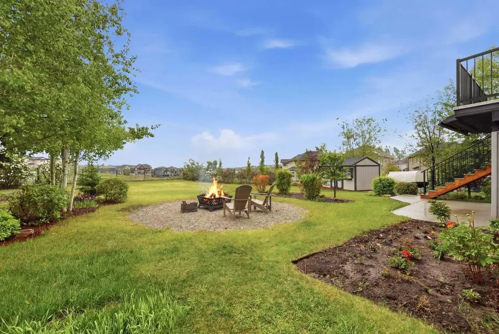 64 Panton Heights NW Calgary AB T3K 0W3