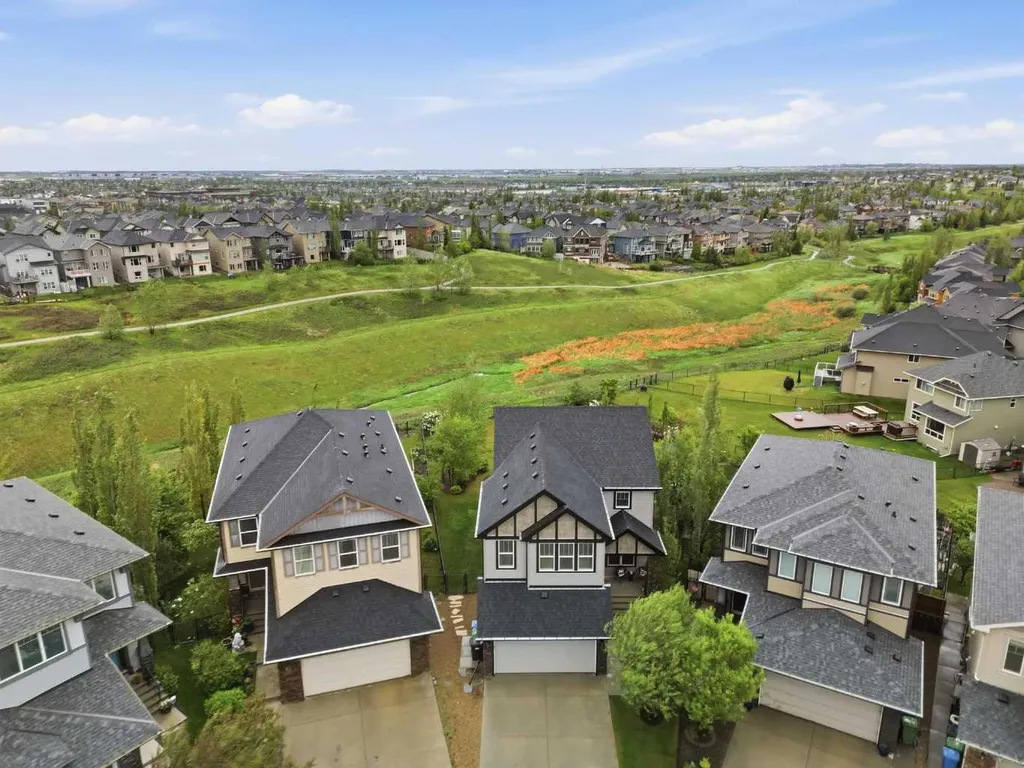 64 Panton Heights NW Calgary AB T3K 0W3