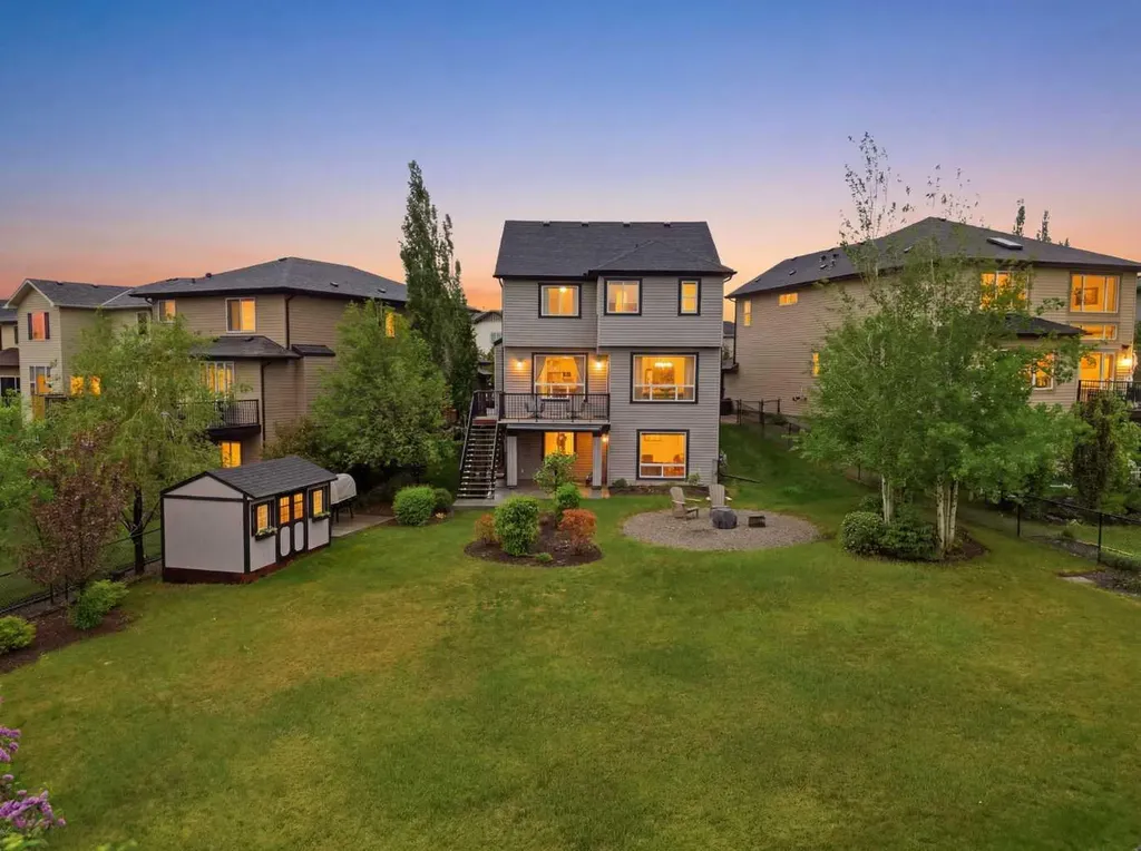 64 Panton Heights NW Calgary AB T3K 0W3