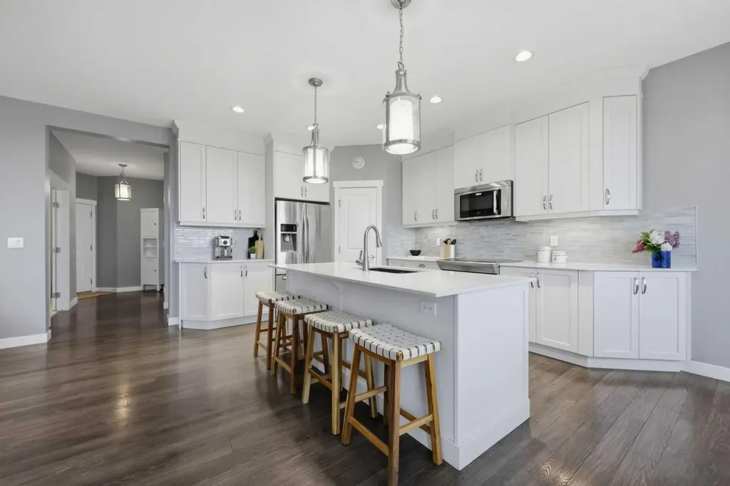 64 Panton Heights NW Calgary AB T3K 0W3