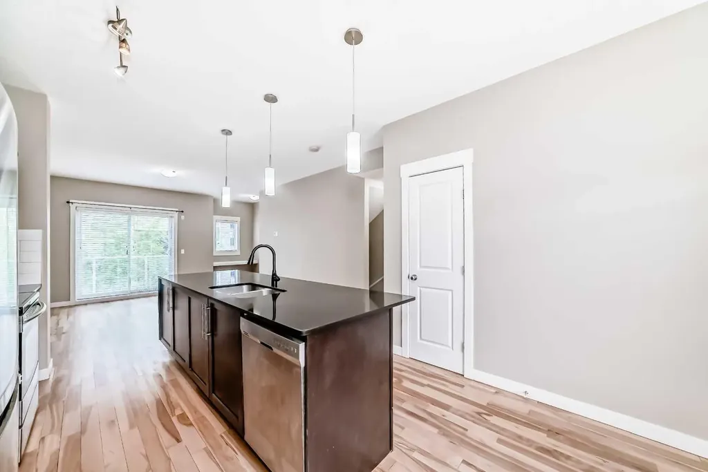 606 Skyview Point Place NE Calgary AB T3N0L7