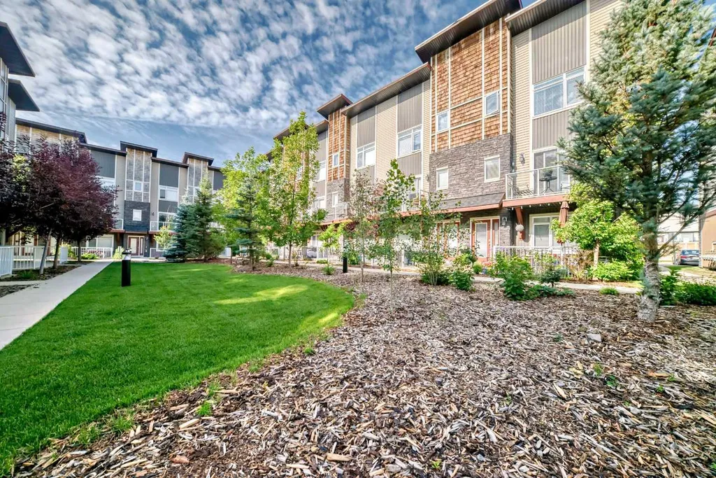 606 Skyview Point Place NE Calgary AB T3N0L7