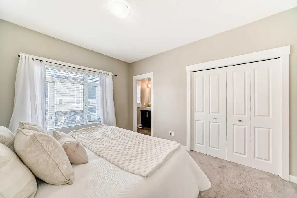 606 Skyview Point Place NE Calgary AB T3N0L7