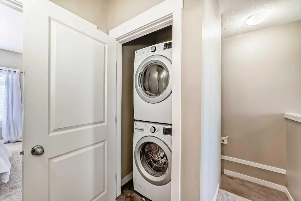 606 Skyview Point Place NE Calgary AB T3N0L7