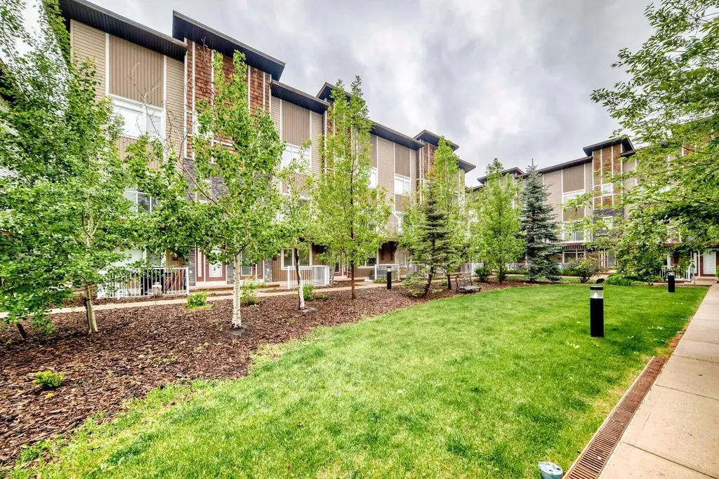606 Skyview Point Place NE Calgary AB T3N0L7