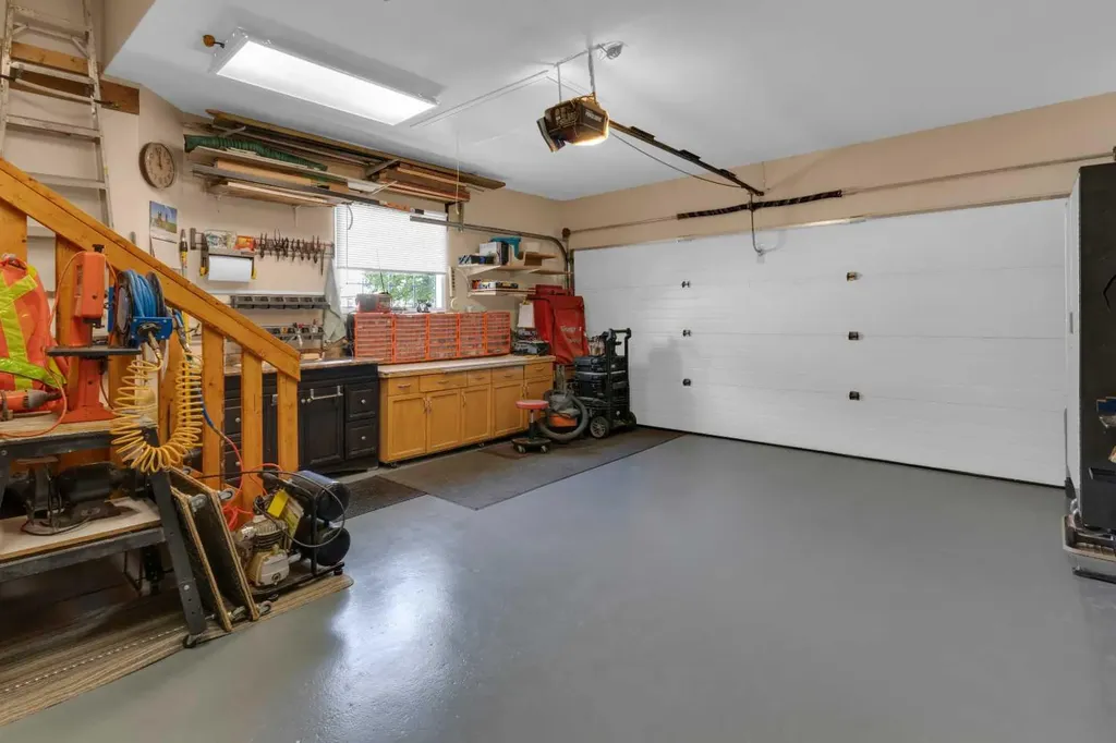 381 Silver Springs Way NW Airdrie AB T4B 2X8