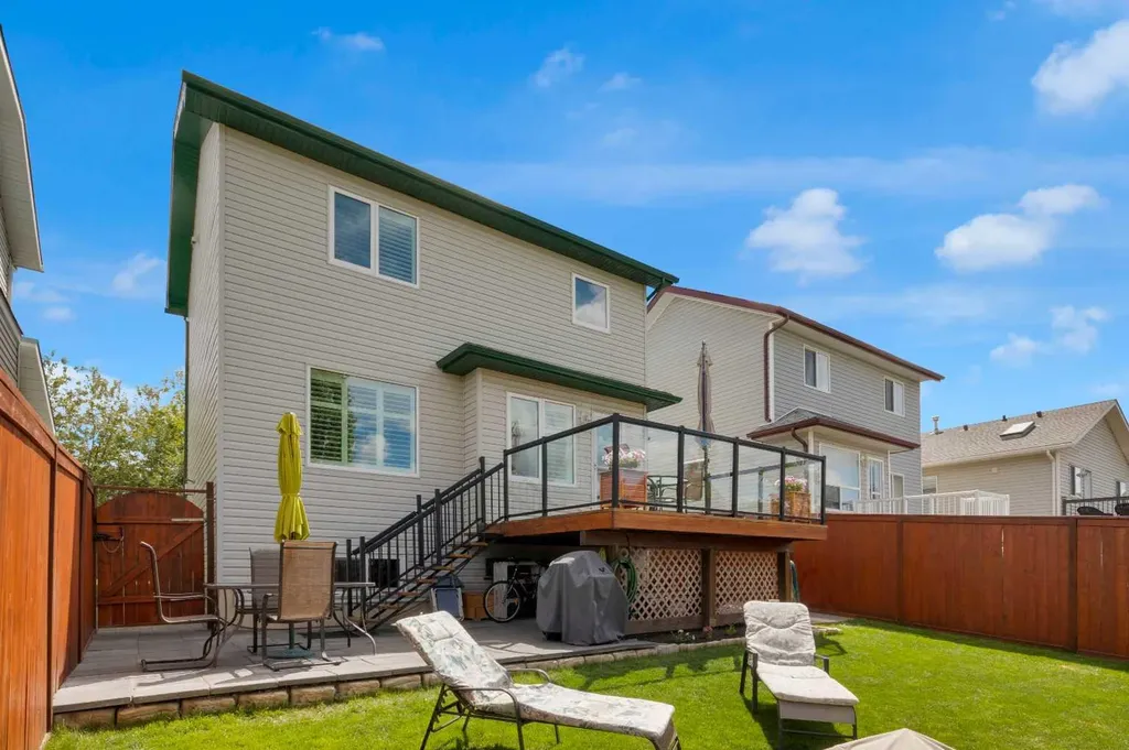 381 Silver Springs Way NW Airdrie AB T4B 2X8