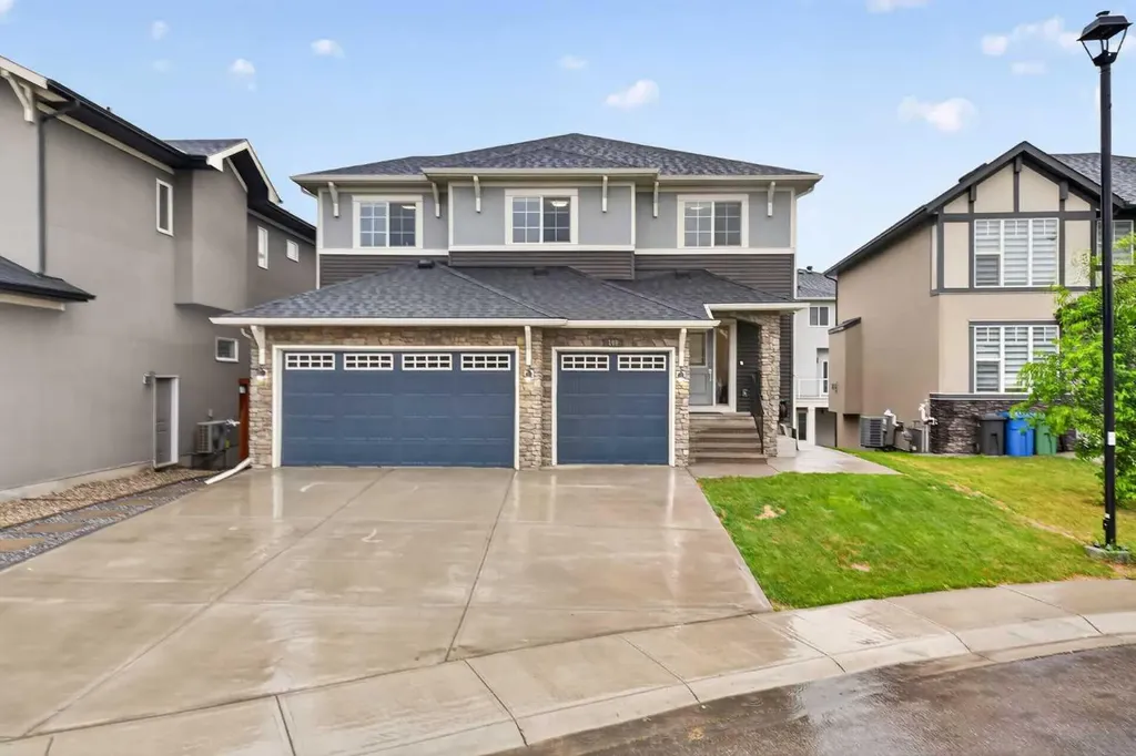 109 Kinniburgh Cove Chestermere AB T1X 0Y6
