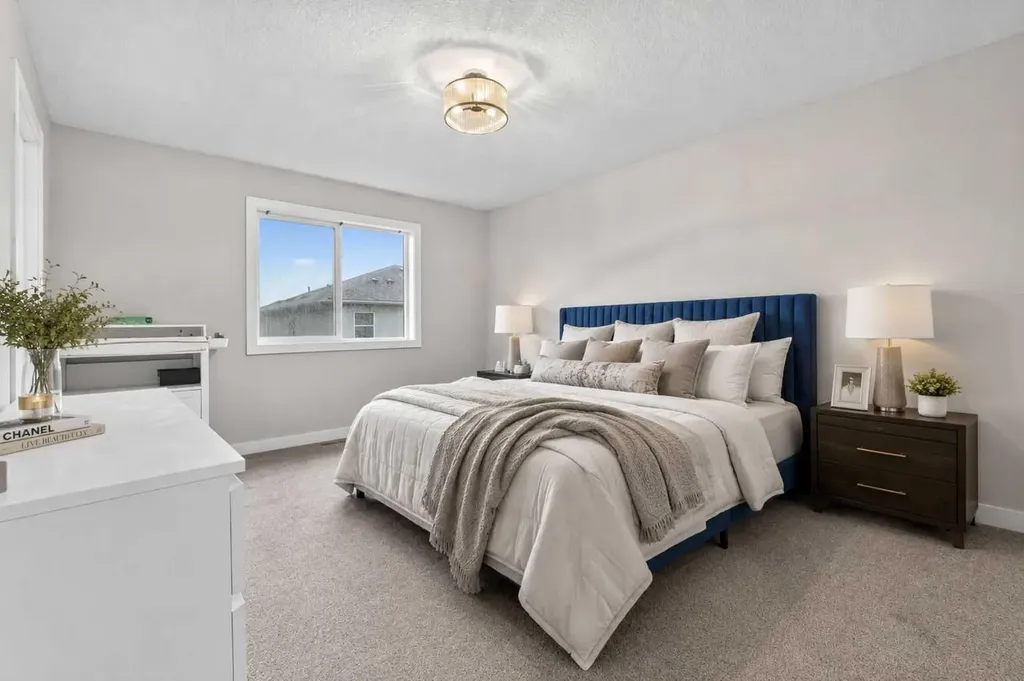 109 Kinniburgh Cove Chestermere AB T1X 0Y6