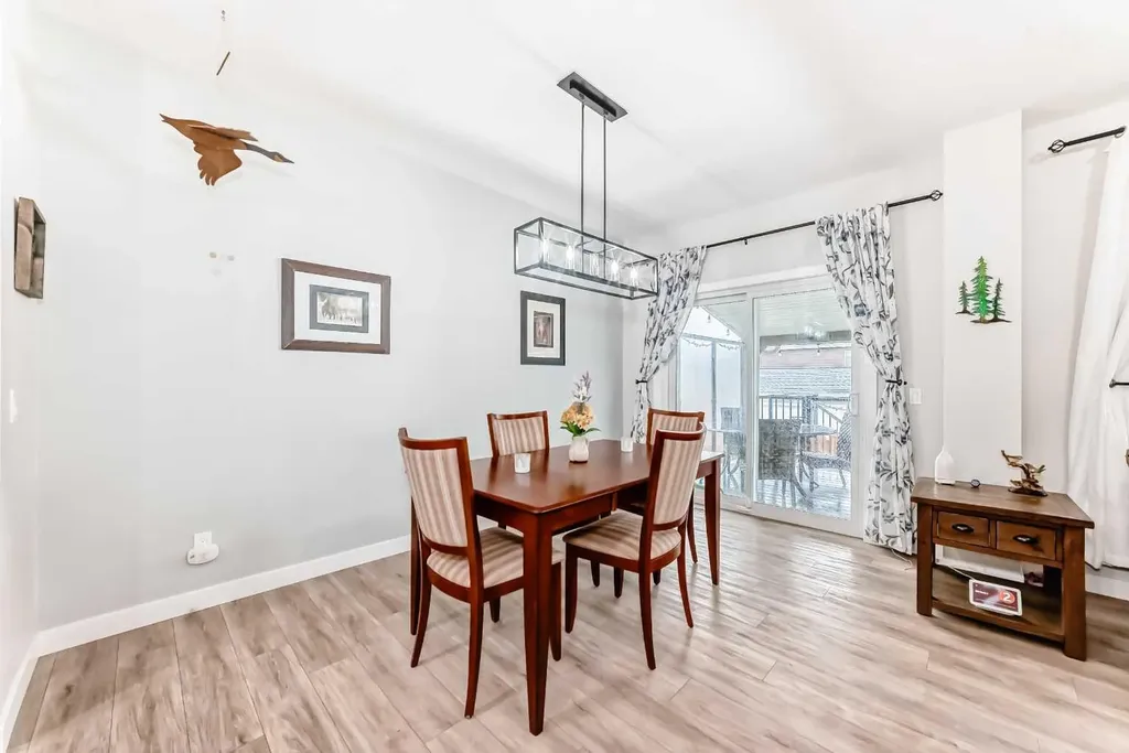 120 Emberside Place Cochrane AB T4C3A8