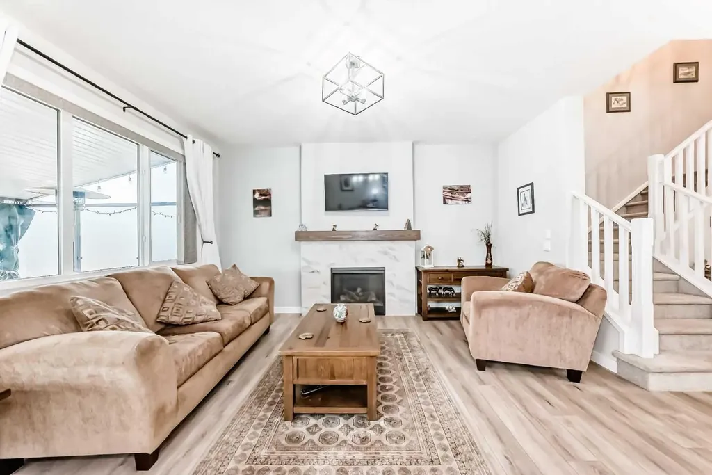 120 Emberside Place Cochrane AB T4C3A8