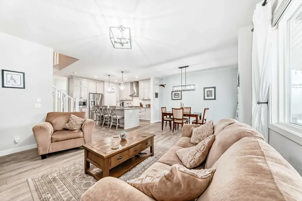 120 Emberside Place Cochrane AB T4C3A8