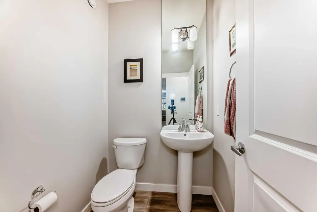 120 Emberside Place Cochrane AB T4C3A8
