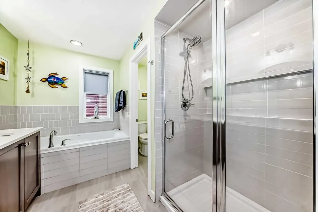 120 Emberside Place Cochrane AB T4C3A8