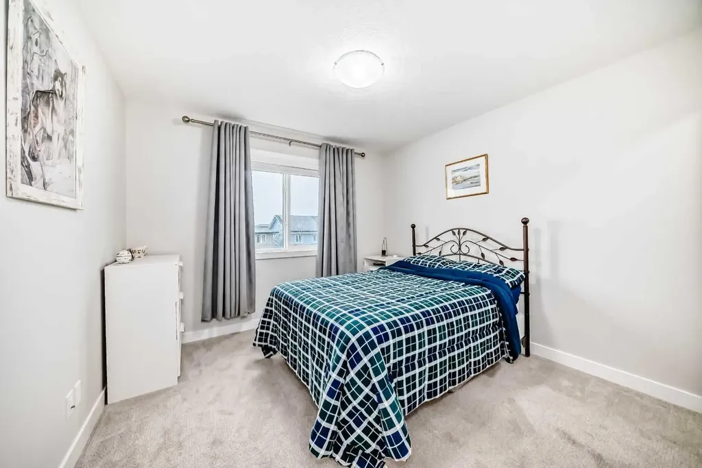 120 Emberside Place Cochrane AB T4C3A8
