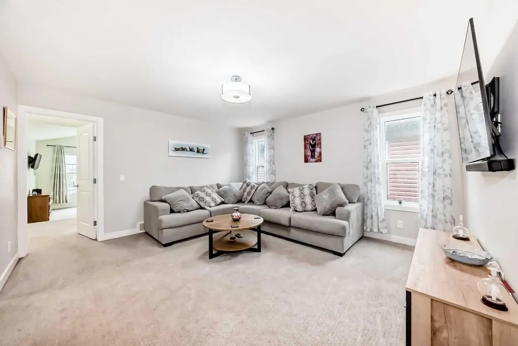 120 Emberside Place Cochrane AB T4C3A8