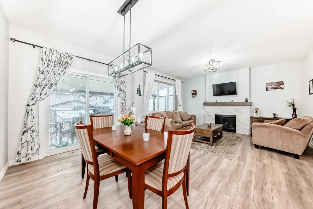 120 Emberside Place Cochrane AB T4C3A8