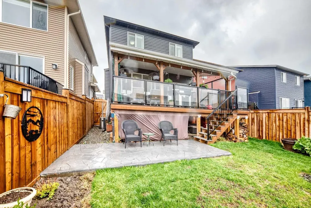 120 Emberside Place Cochrane AB T4C3A8