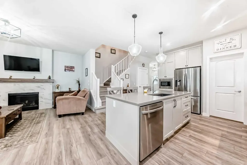 120 Emberside Place Cochrane AB T4C3A8