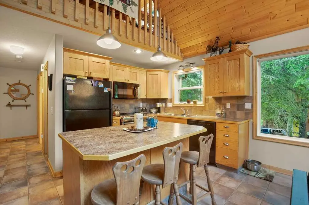 709 Sunhaven Way Sunbreaker Cove AB T0C 0J0