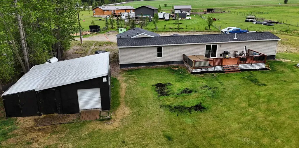 17010 Township Road 542 Rural Yellowhead County AB T7E 3V4