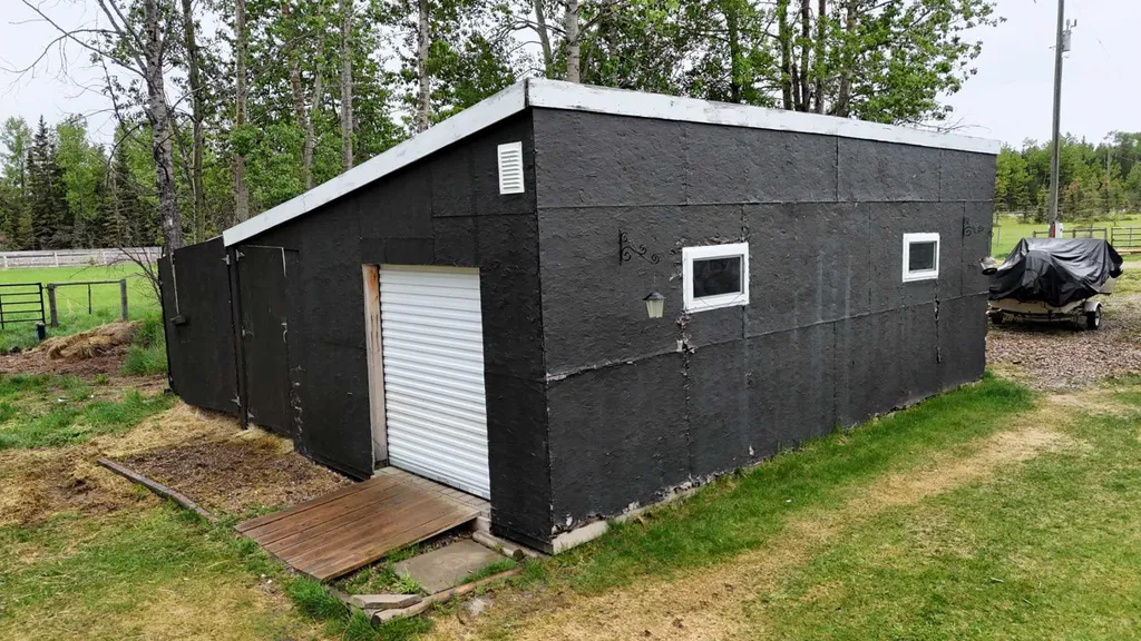 17010 Township Road 542 Rural Yellowhead County AB T7E 3V4
