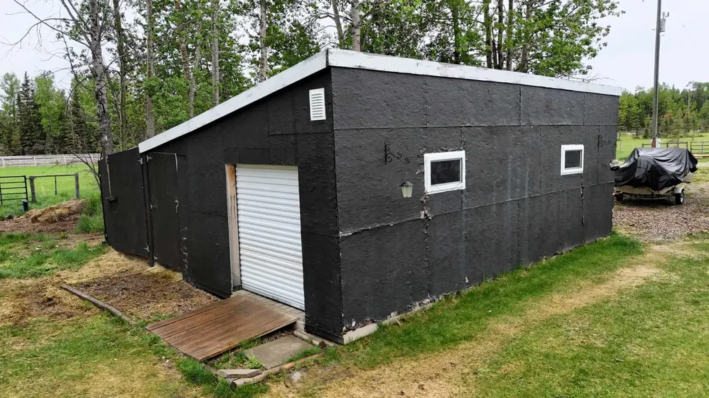 17010 Township Road 542 Rural Yellowhead County AB T7E 3V4