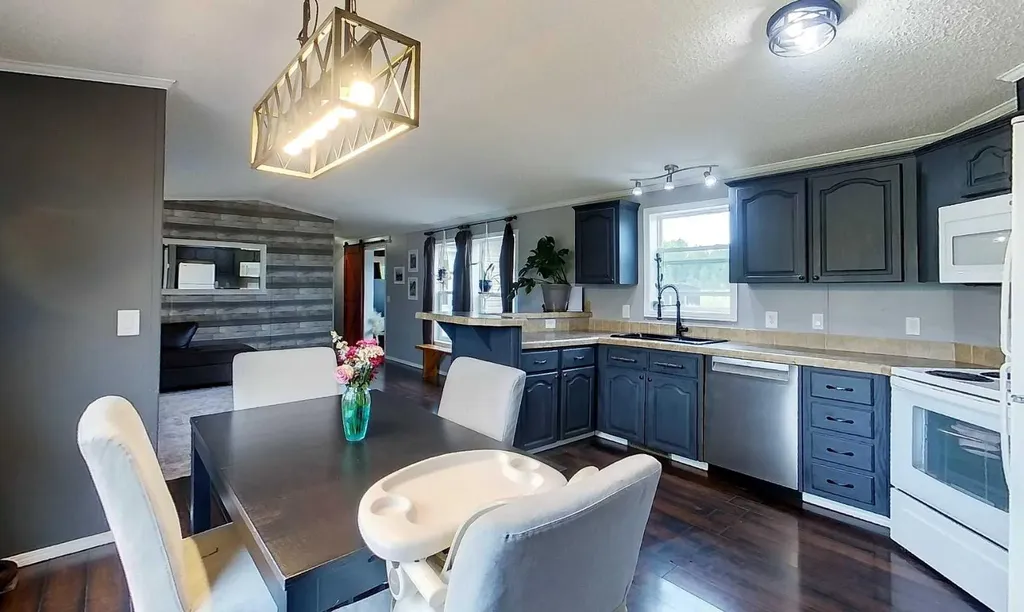 17010 Township Road 542 Rural Yellowhead County AB T7E 3V4