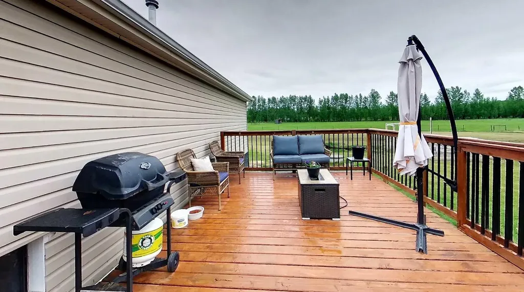 17010 Township Road 542 Rural Yellowhead County AB T7E 3V4