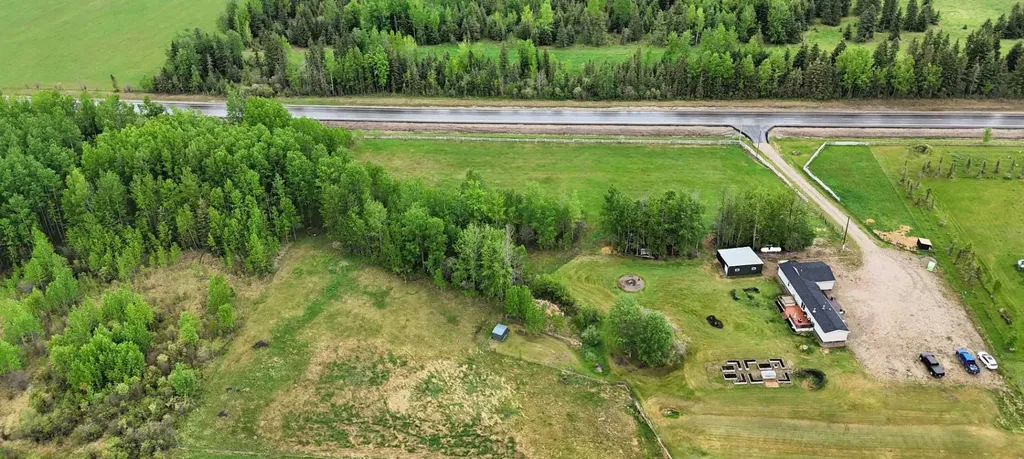 17010 Township Road 542 Rural Yellowhead County AB T7E 3V4