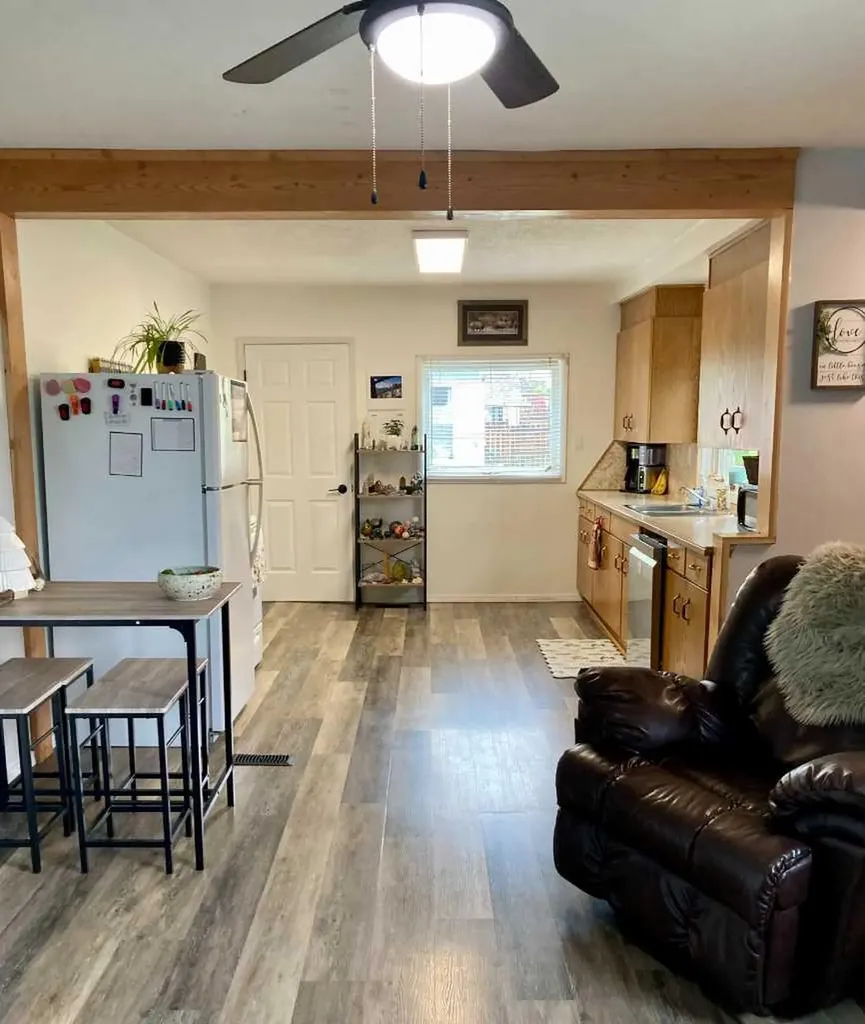 717 227 Street Hillcrest AB T0K 1C0
