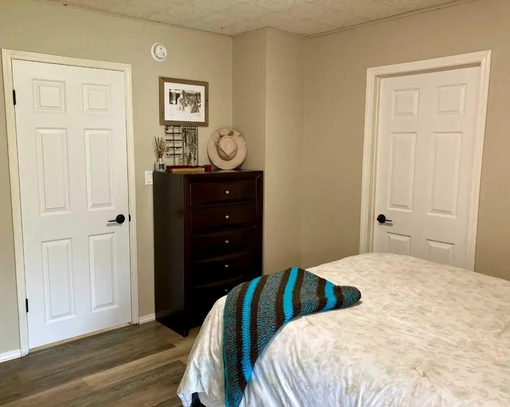 717 227 Street Hillcrest AB T0K 1C0
