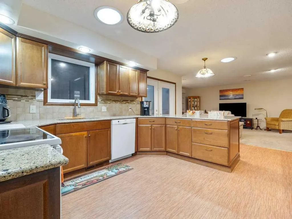 2201 21 Avenue Coaldale AB T1M 1J1