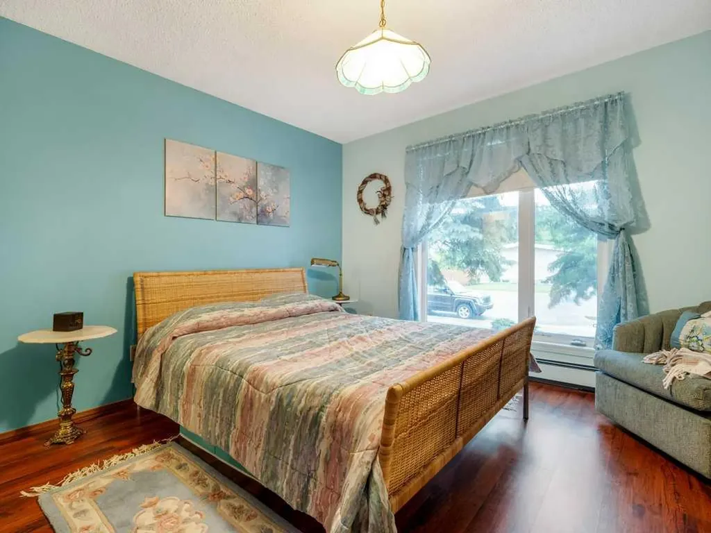 2201 21 Avenue Coaldale AB T1M 1J1