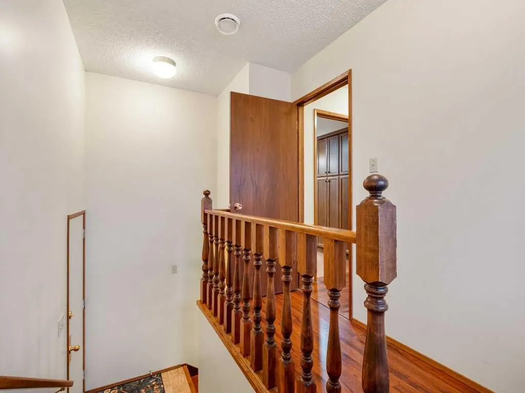 2201 21 Avenue Coaldale AB T1M 1J1