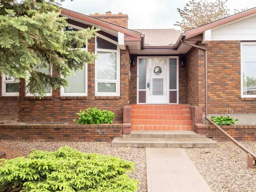2201 21 Avenue Coaldale AB T1M 1J1