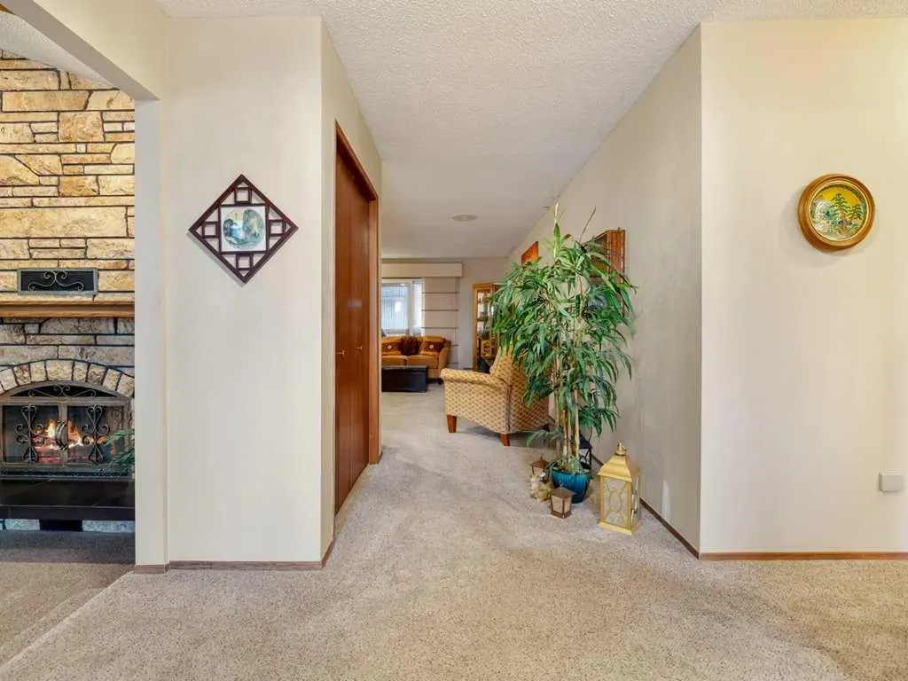 2201 21 Avenue Coaldale AB T1M 1J1