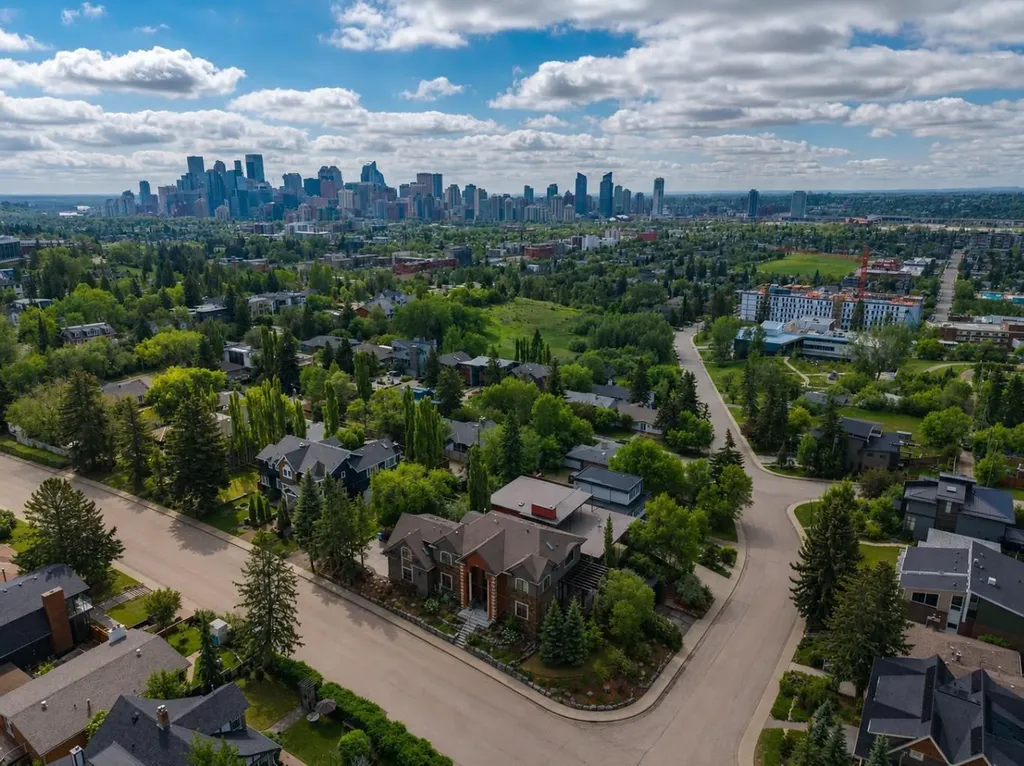 1320 17a Street NW Calgary AB T2N 2E9